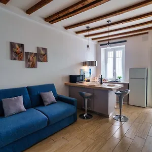 Ambrogio's Nest - Modern Close To Cadorna Station Apartament
